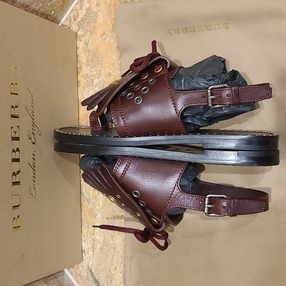 BURBERRY KILTIE FRINGE LEATHER SANDALS - Picture 12 of 16